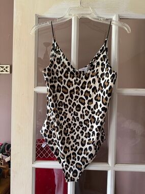 Gaze Leopard Bodysuit
